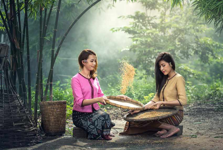 নারী দের শরীরে সুখ দুঃখ এর লক্ষণ বা চিহ্ন